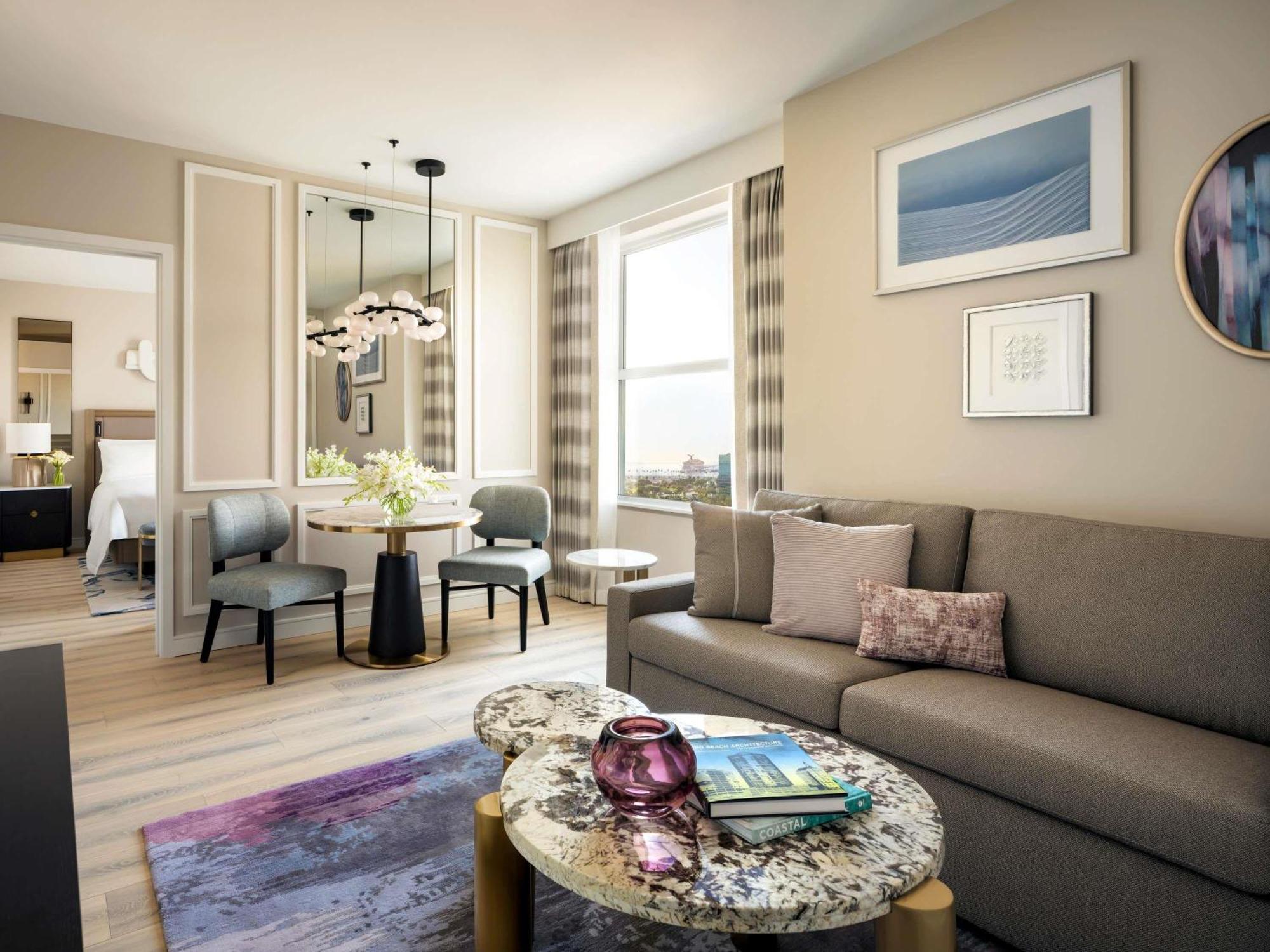 One Bedroom King Suite City View